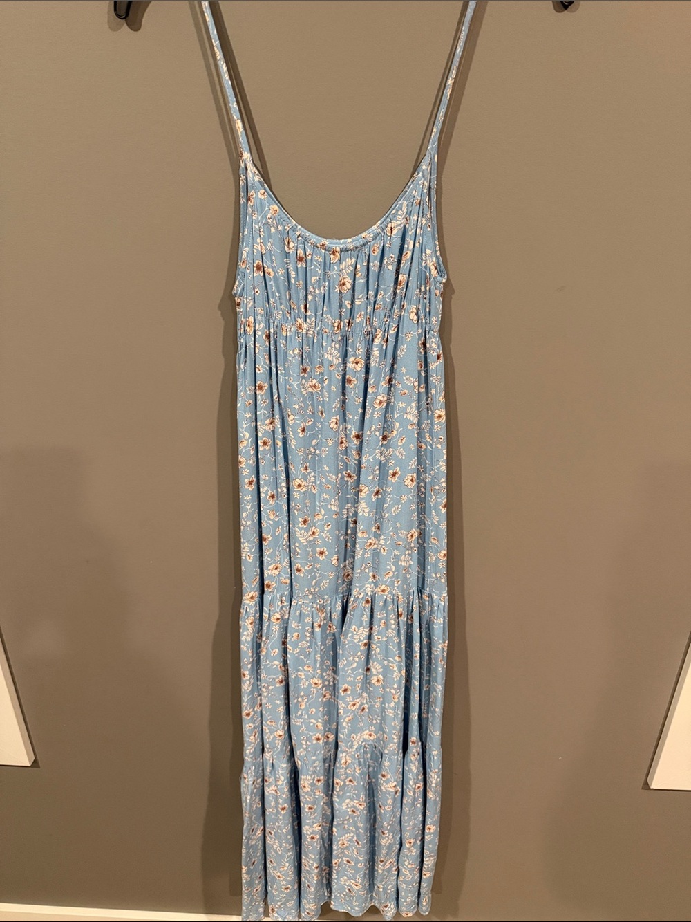 The fashion poet Blue Floral Tiered Maxi Dress with Spaghetti Straps - Picture 4 of 4